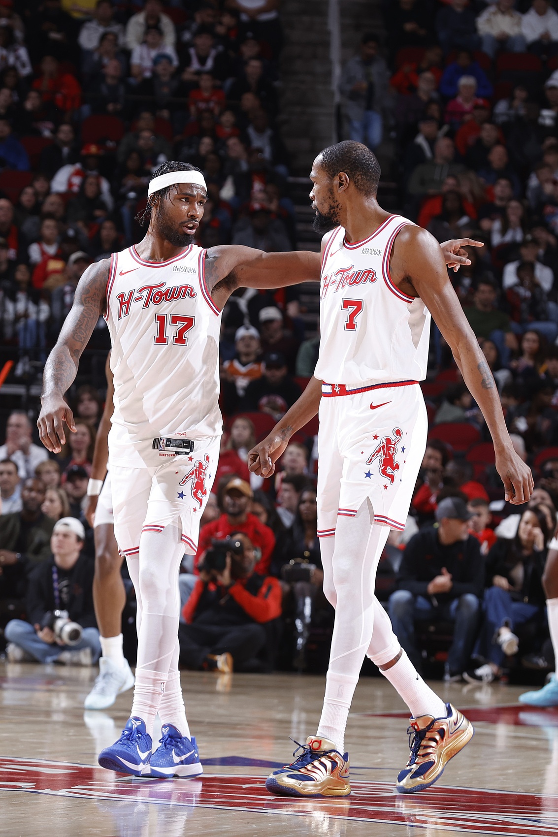 亚博游戏官网-杜兰特:对无限换防阵容期待已久 我们的阵容能大能小很有弹性